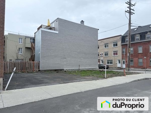 470 rue Victoria, Saint-Sauveur for sale