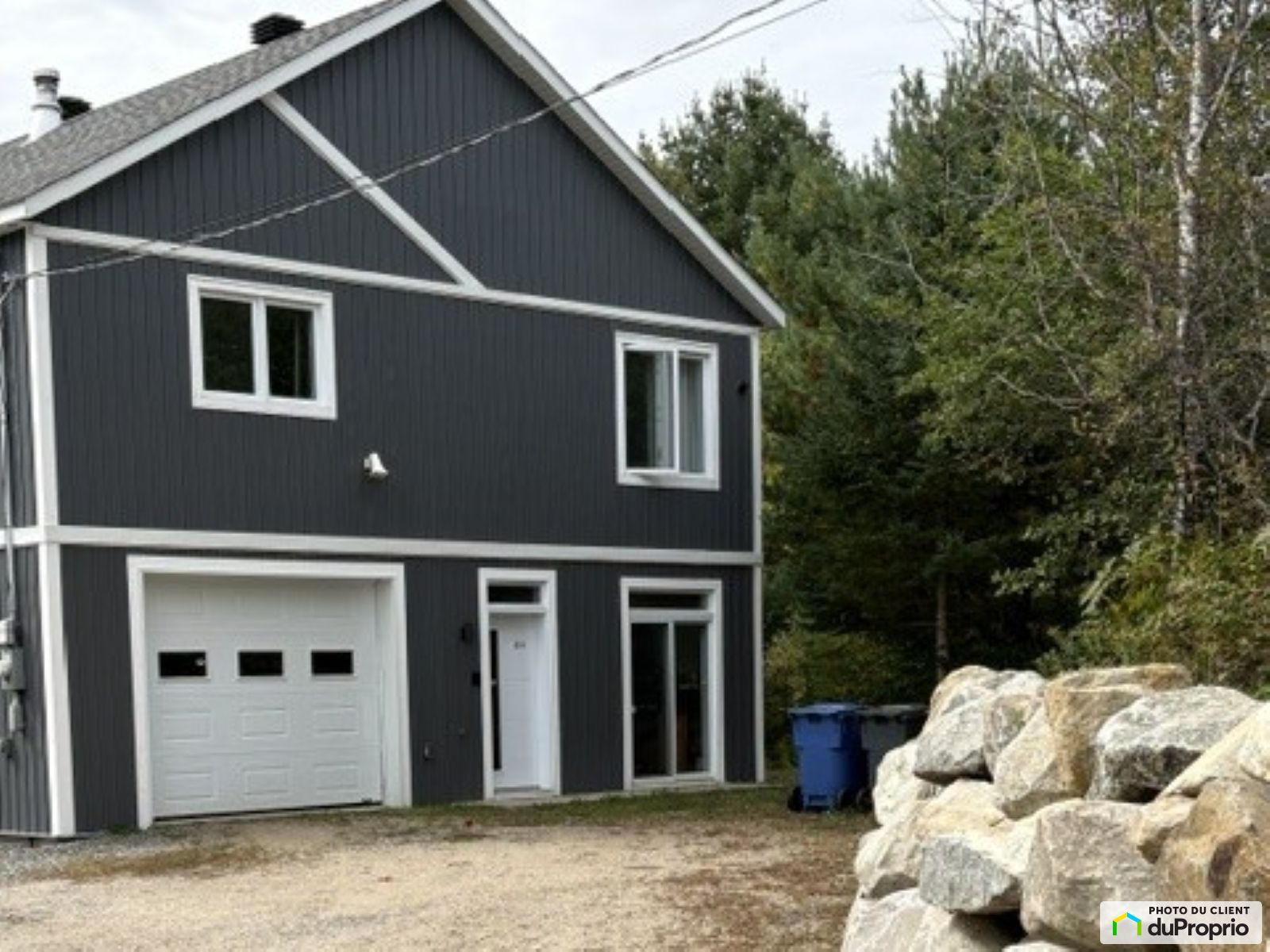 101 48E Avenue — photo 1