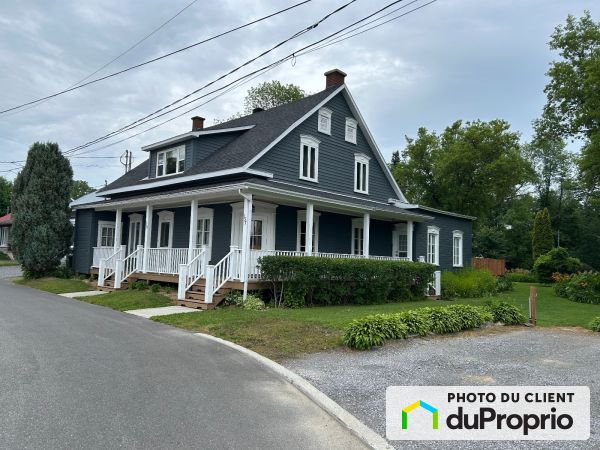 135-137 rue Lapérade, St-Pierre-Les-Becquets à vendre