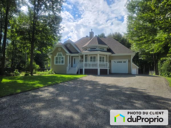 780, rue Alain, St-Lin-Laurentides à vendre