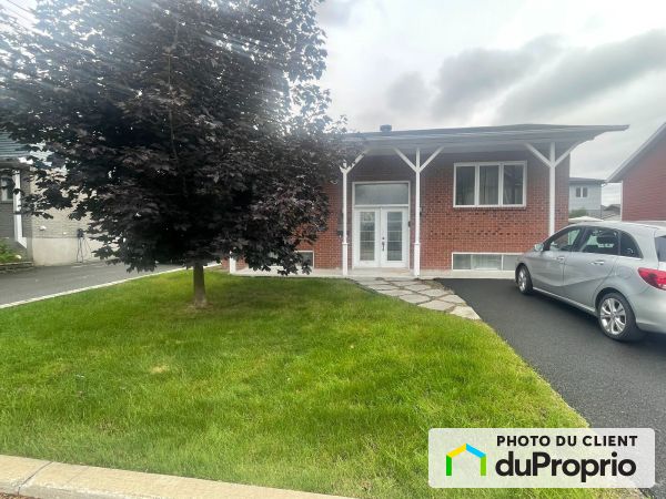 3670, rue Léonard, Longueuil (St-Hubert) à vendre