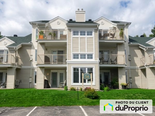 C-54 rue Desjardins, Magog for sale