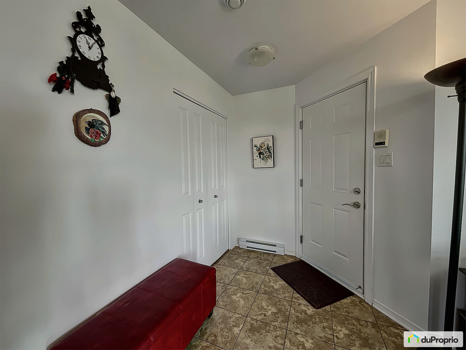7 124 25E Avenue — photo 3