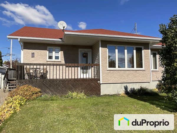 1395, rue Vigneault, Alma à vendre