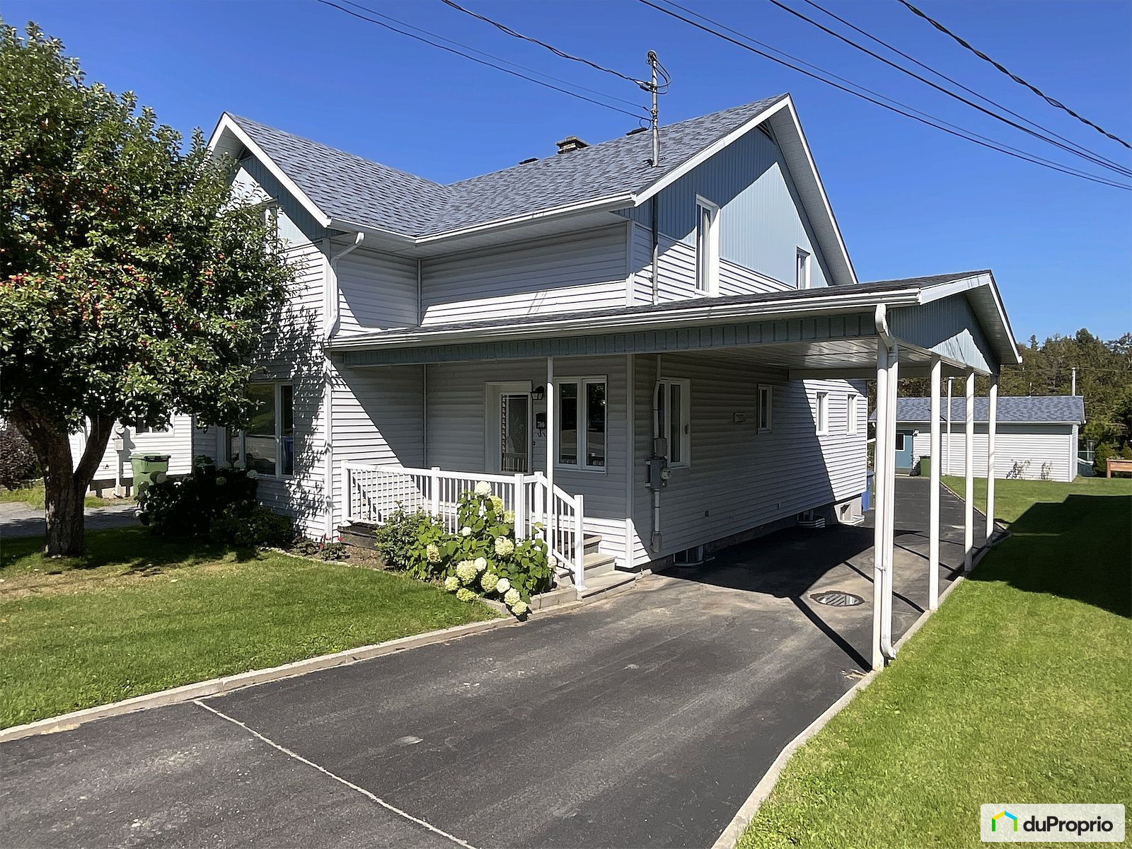 700 Rue Gauthier — photo 1