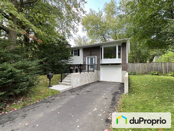 638, rue Parkview, Otterburn Park à vendre