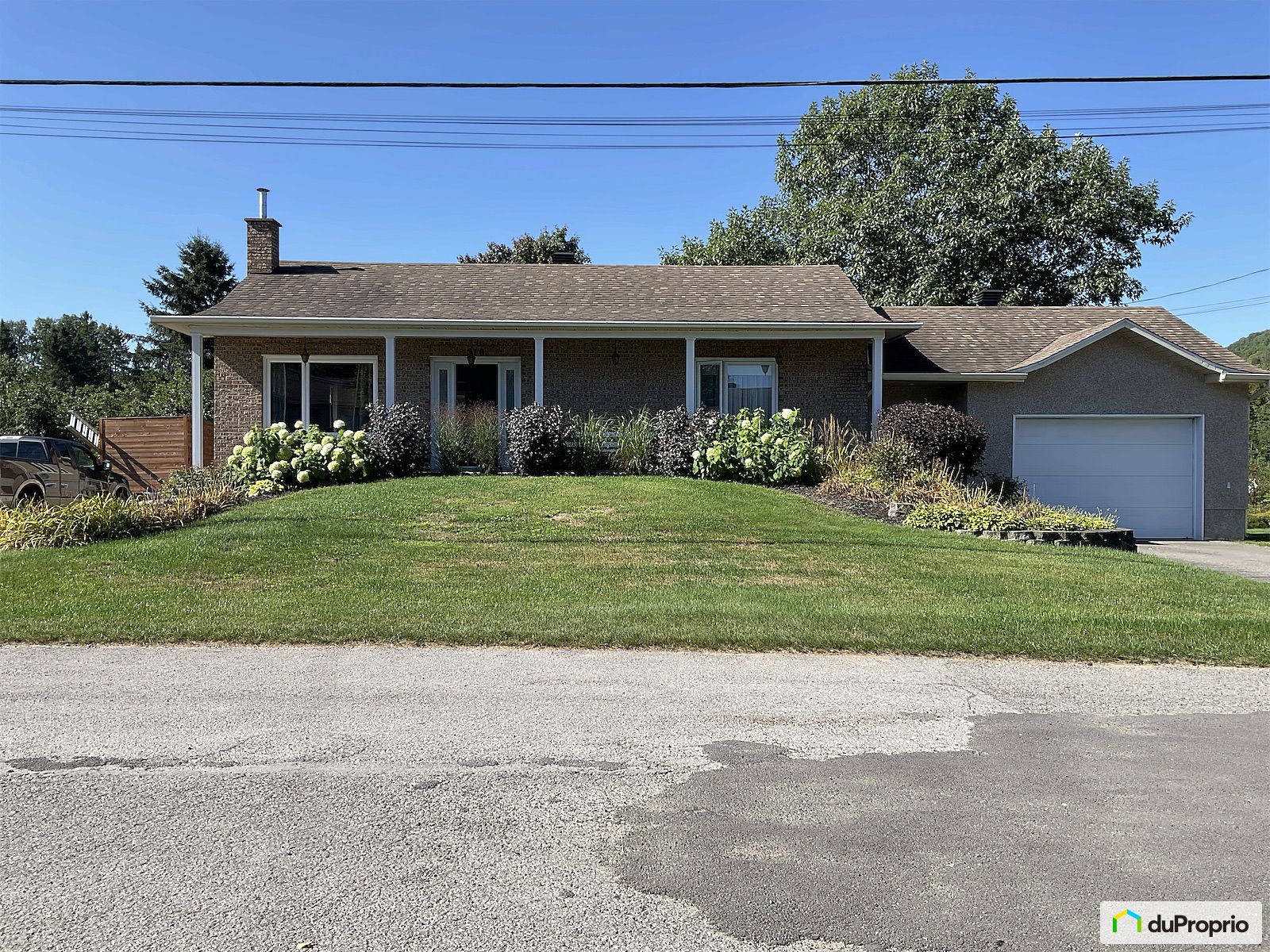 510 Rue Leprohon — photo 1