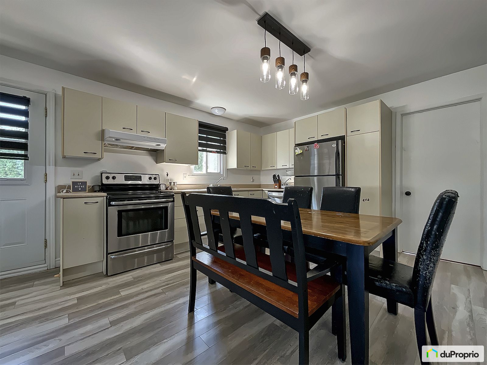 1595 Avenue Du Cygne — photo 2