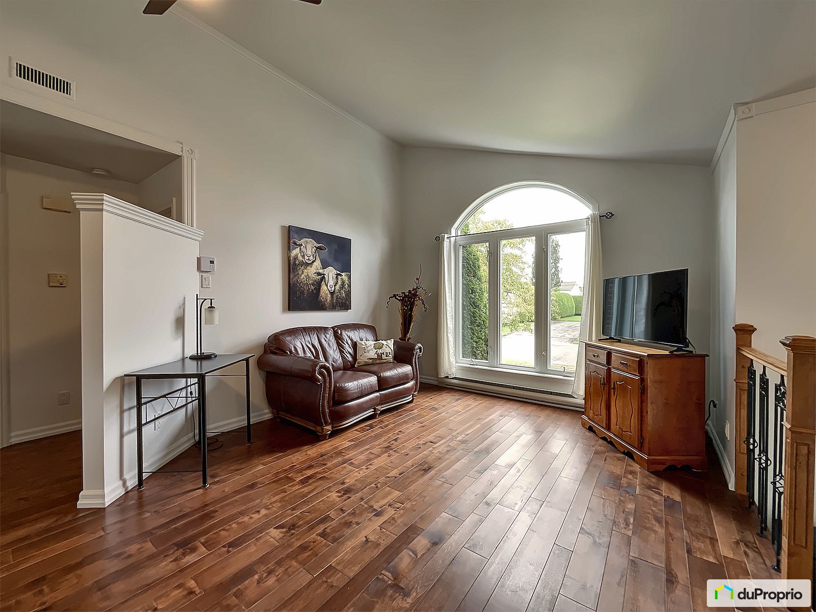27 Rue Ozias Leduc — photo 2