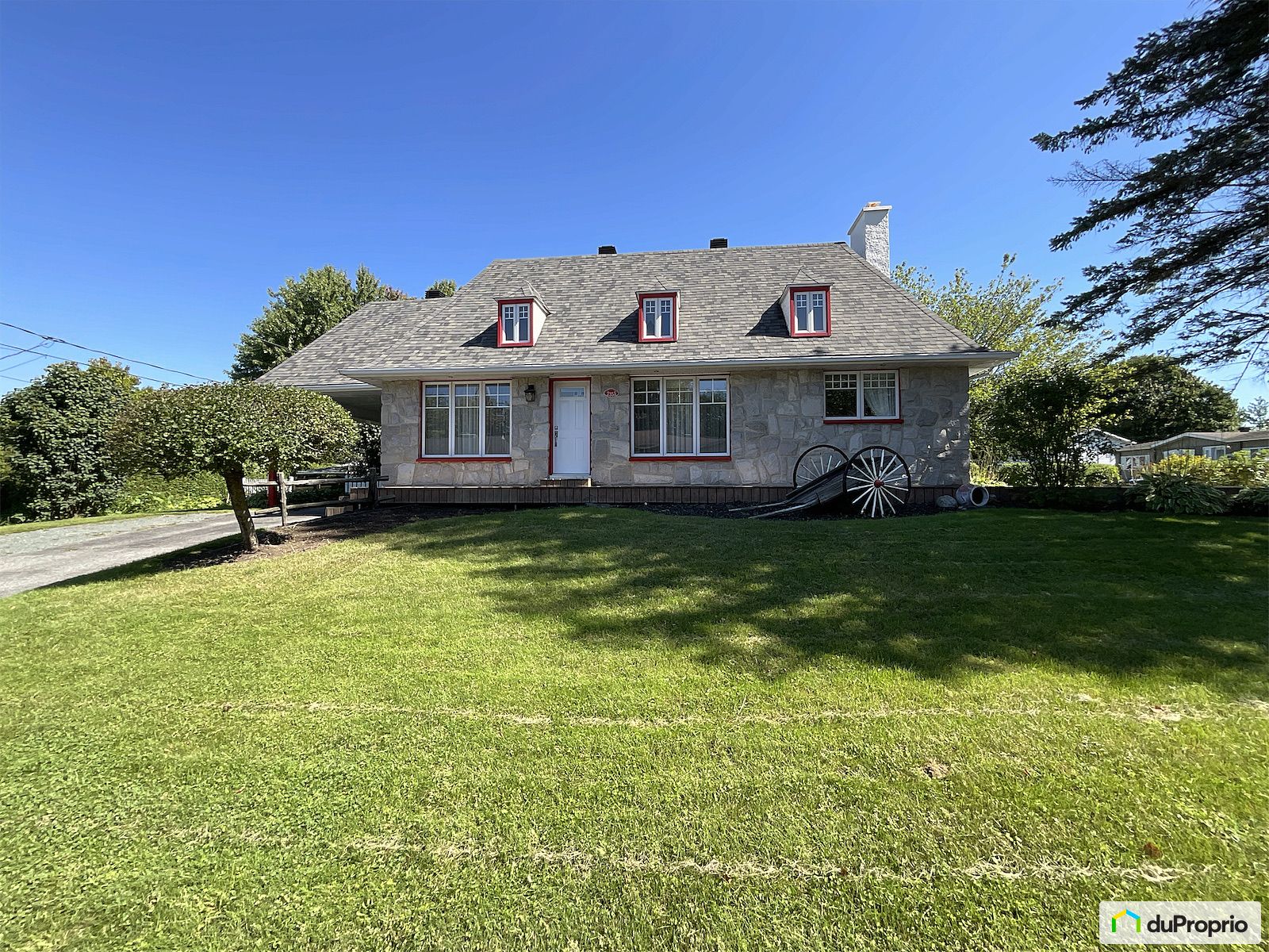2355 Avenue Du Cygne — photo 3