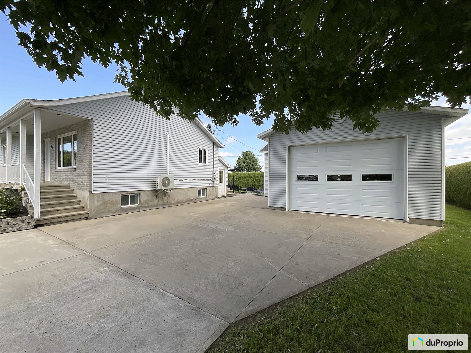 760 Rue Lafond — photo 3