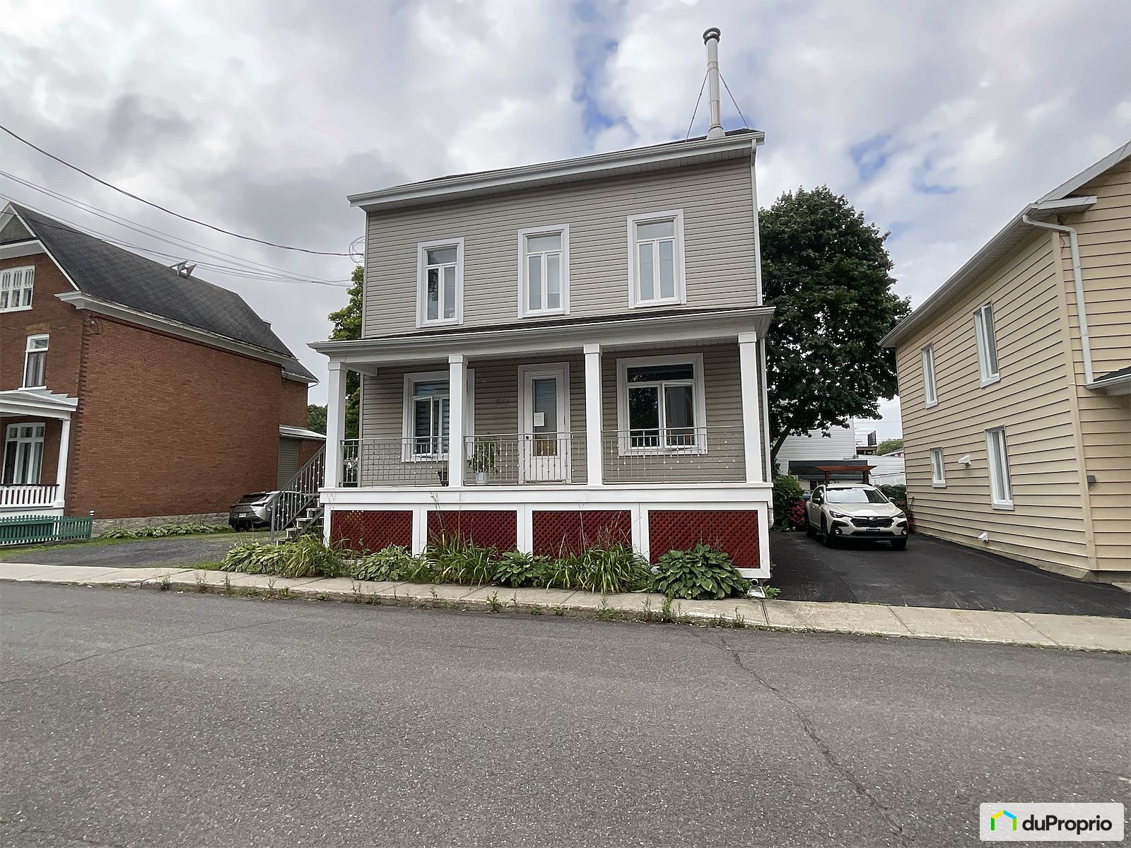 209 211 215 Rue Joseph Lagueux — photo 3