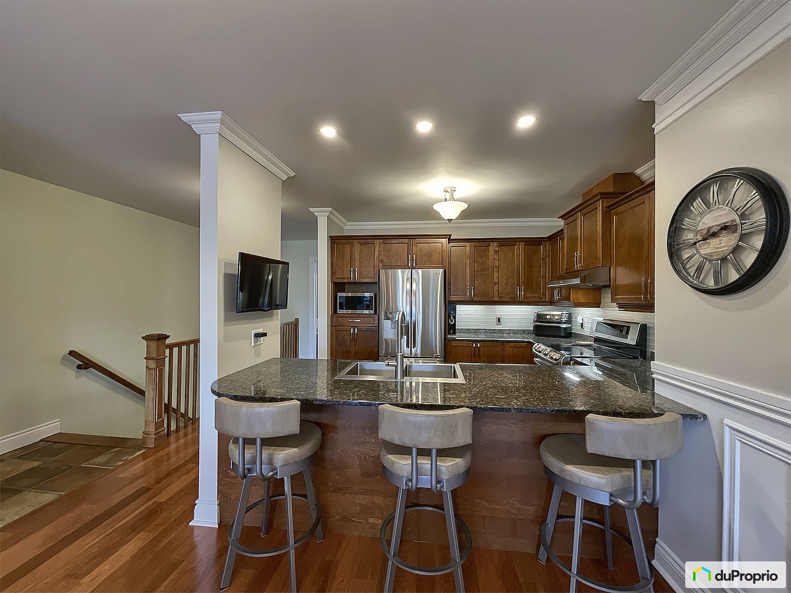 1075 Rue Du Moulin — photo 2
