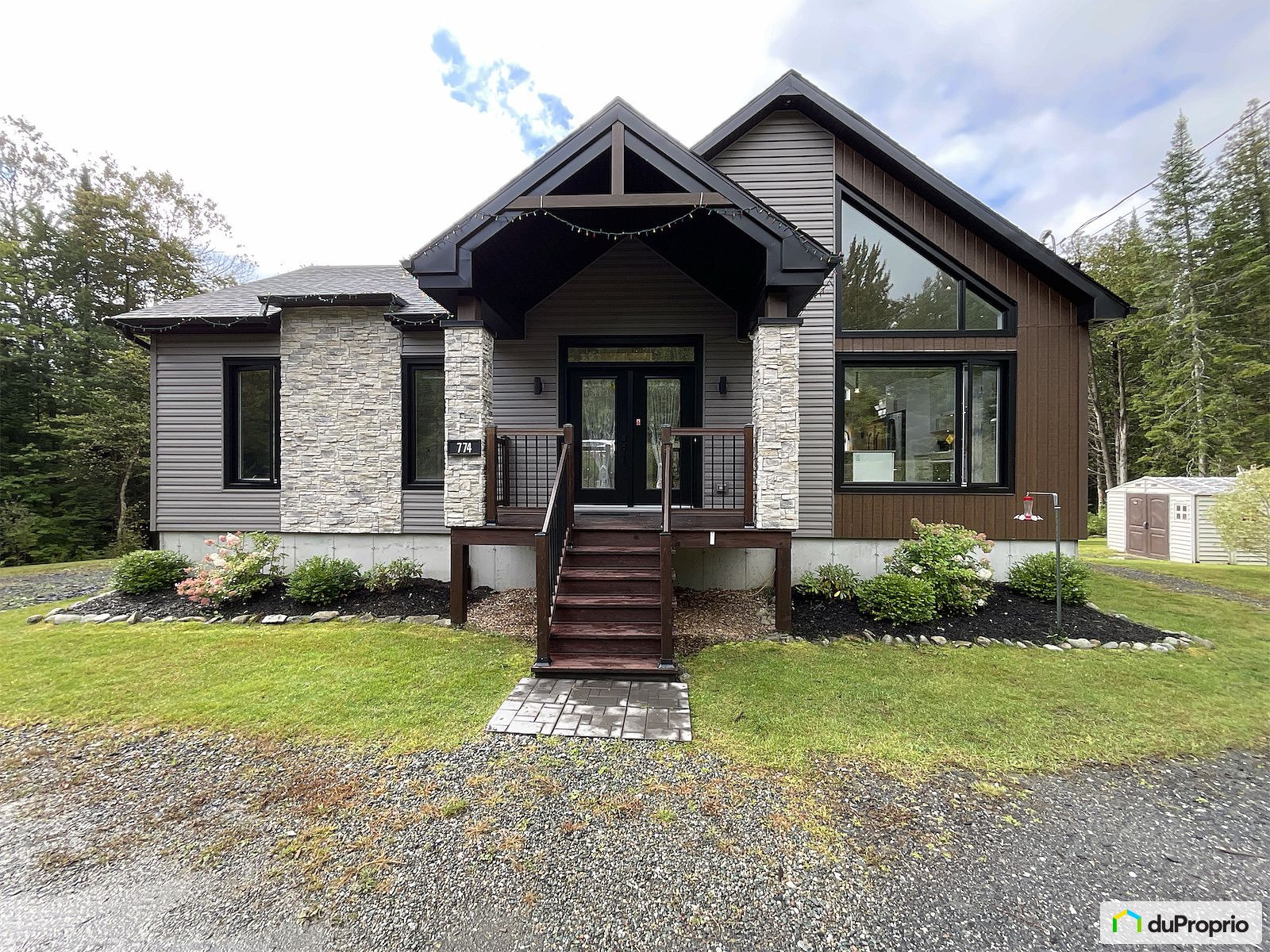 774 Rue Bordeleau — photo 1