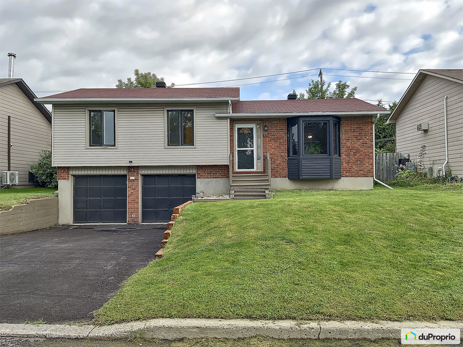 647 Avenue Des Tilleuls — photo 1