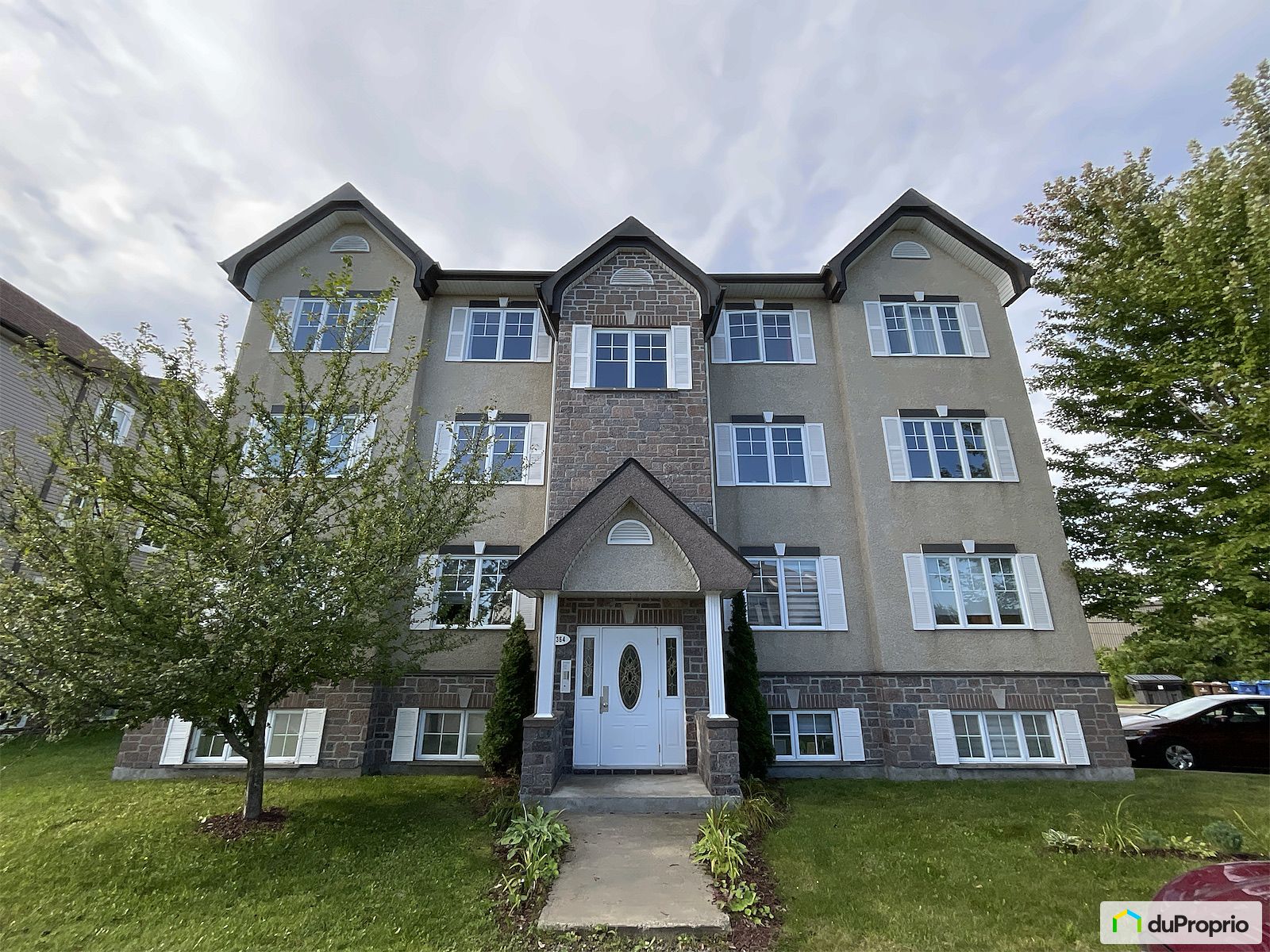 402 5364 Rue Du Bocage — photo 1