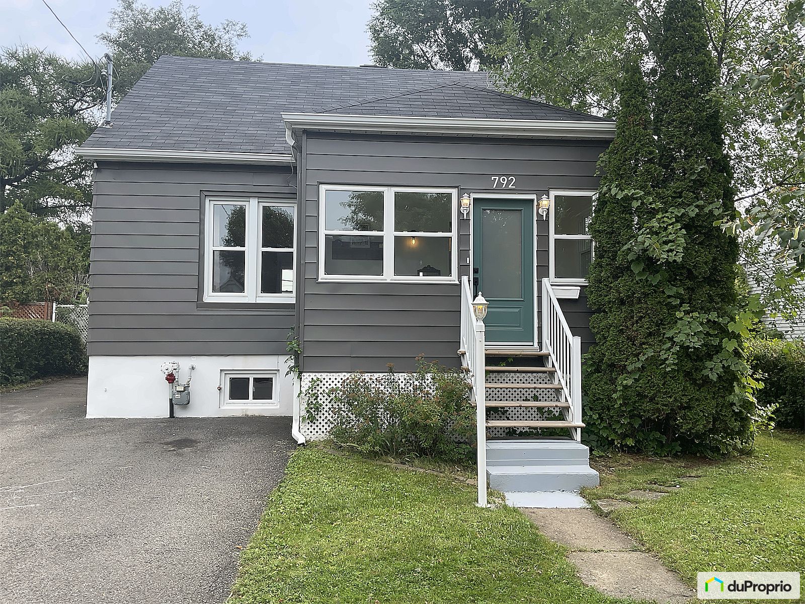 792 13E Avenue — photo 1