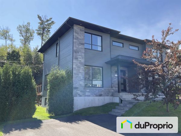1522, rue de la Crête, St-Romuald à vendre
