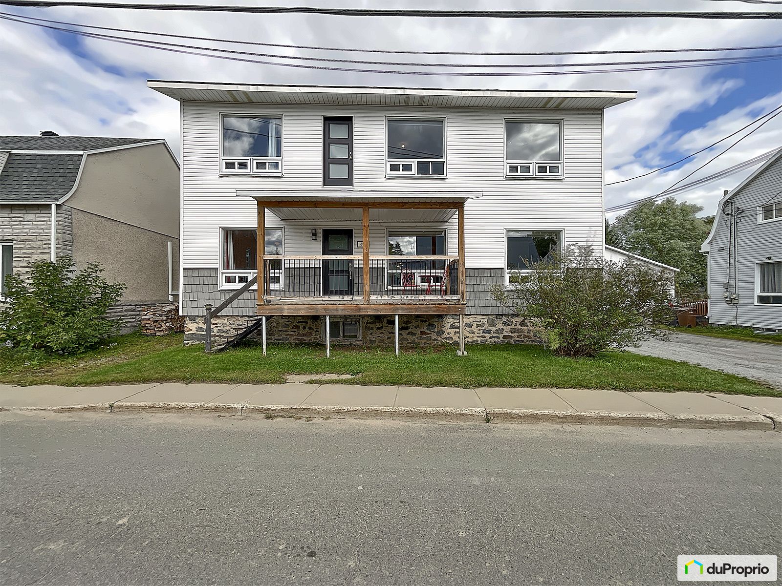 491 Rue Sainte Anne — photo 3