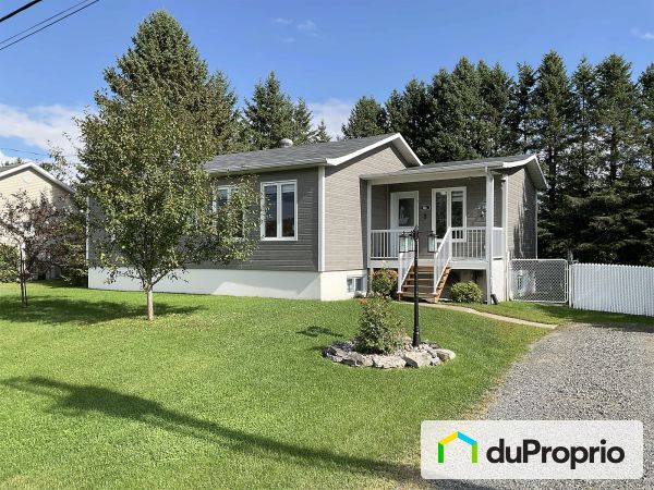 40, rue Giguère, St-Boniface à vendre