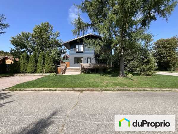 234 rue du Valais, Charlesbourg for sale