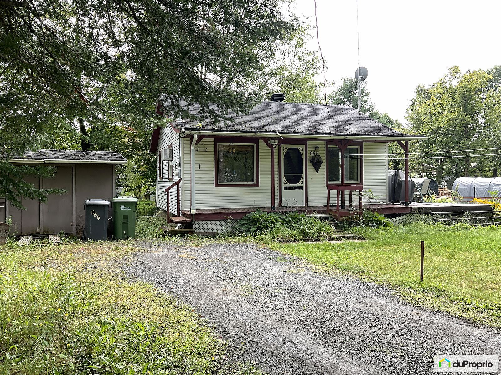 886 Route Therrien — photo 1