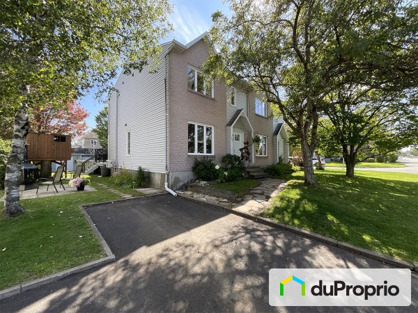 163, rue Prénoveau, Charlesbourg (ND-Des-Laurentides) à vendre