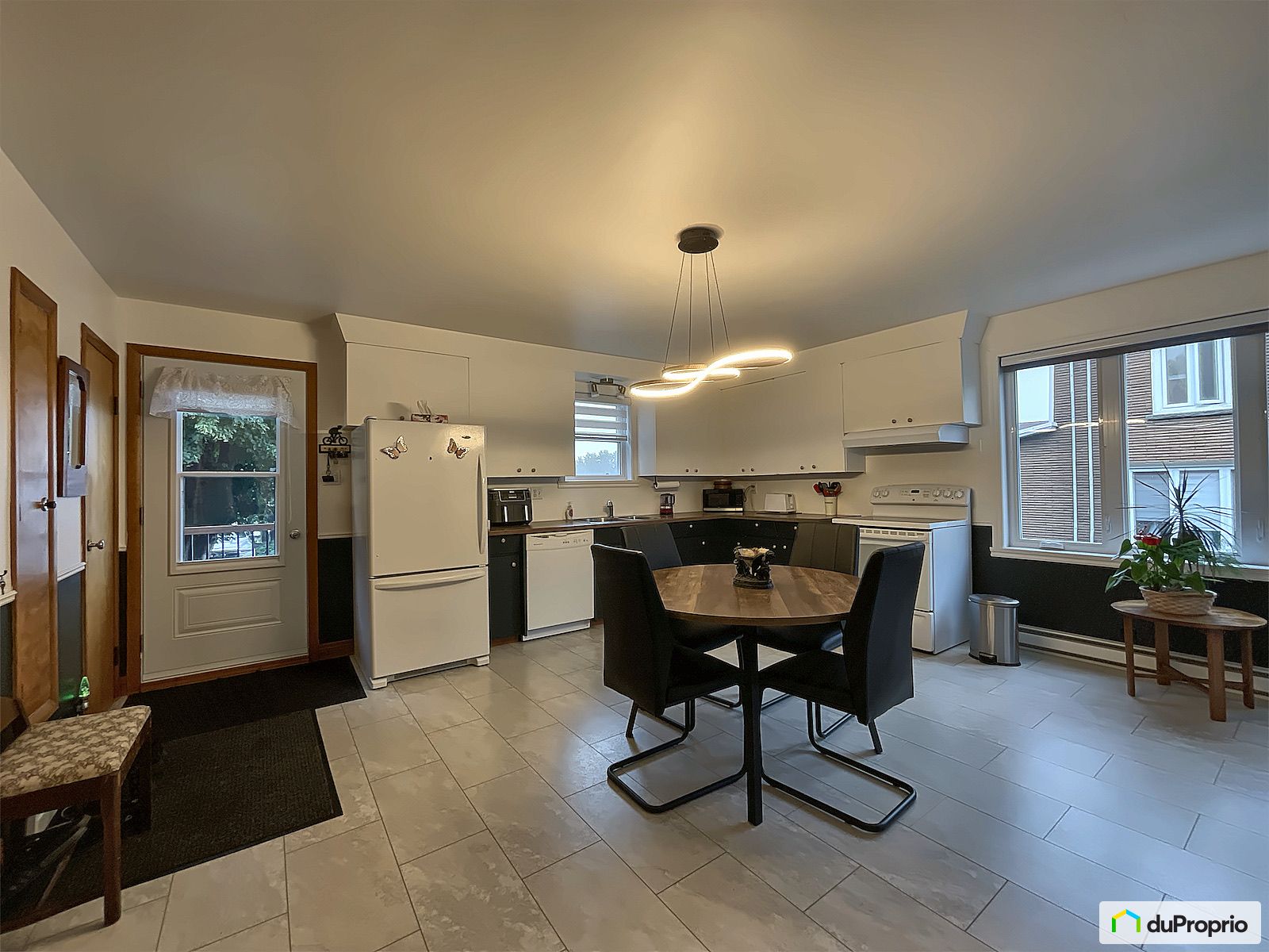 1032 Rue Principale Est — photo 3