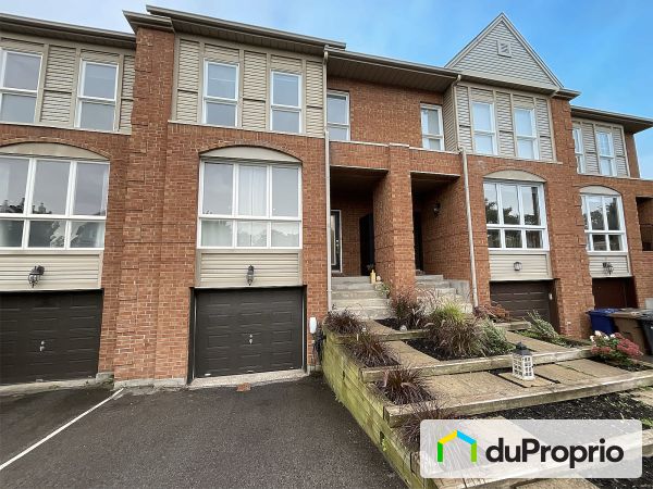 377 rue Larivière, Ste-Dorothée (Îles-Laval) for sale