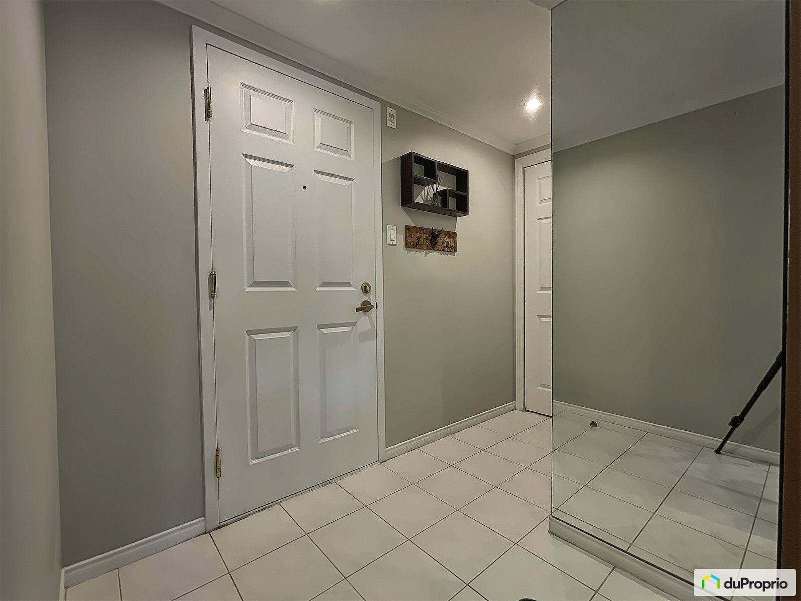 504 963 Rue Grandjean — photo 2