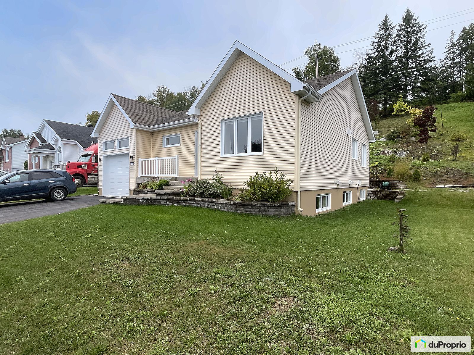 492 Rue Du Pere Joseph Jean — photo 3