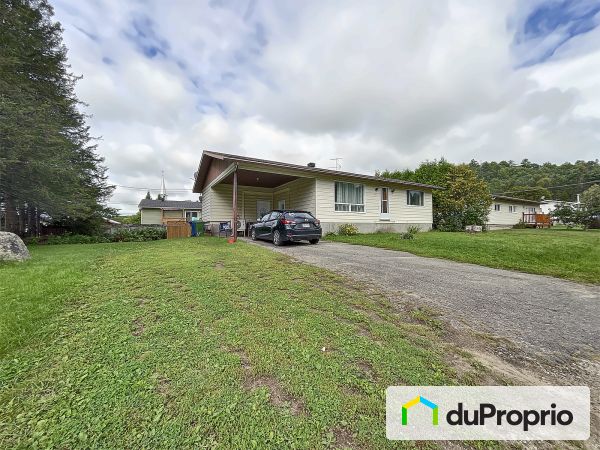 6 rue Deslauriers, ND-De-La-Salette for sale