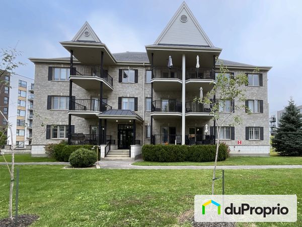 305-8 rue Principale Sud, Delson for sale