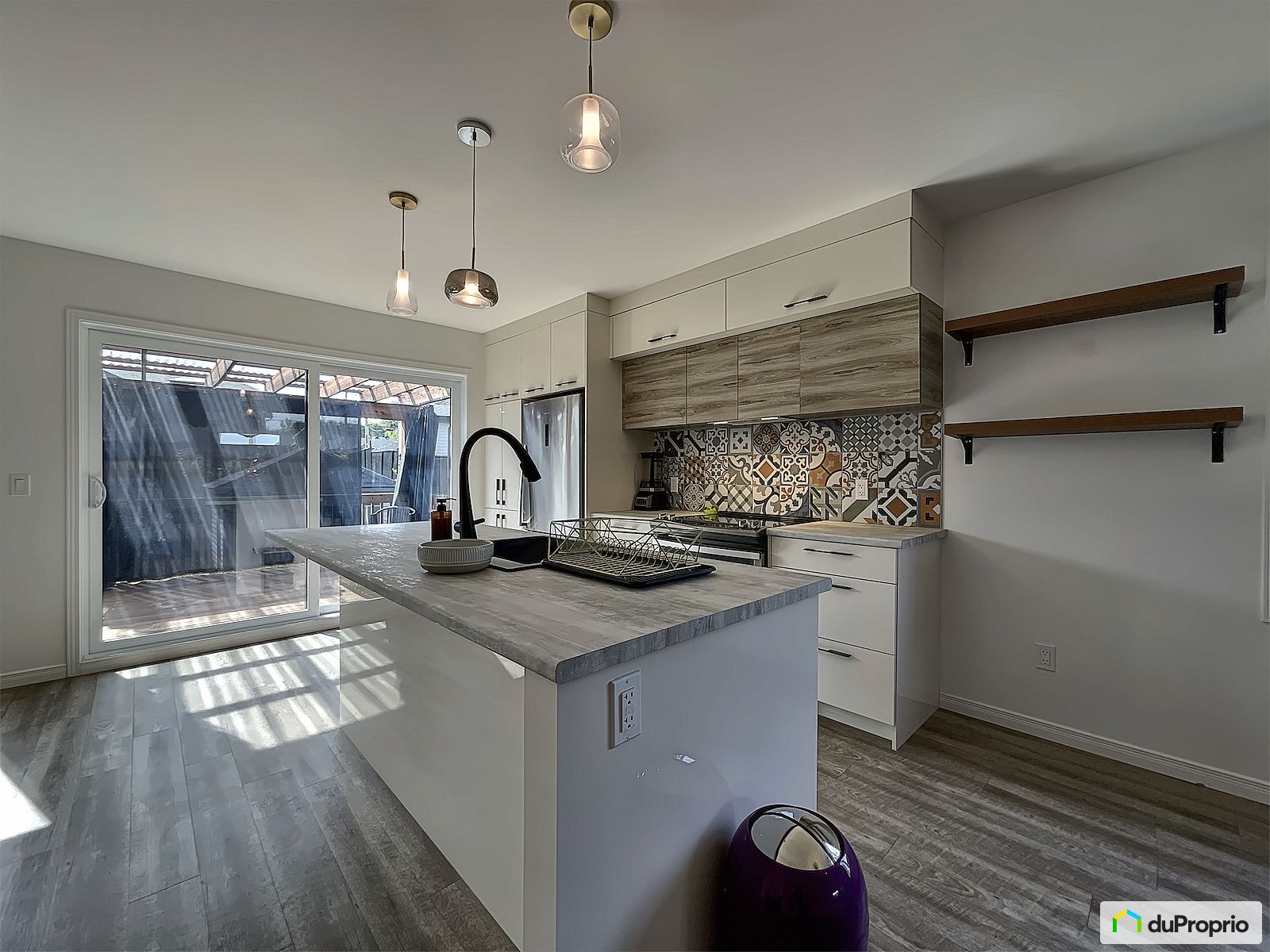 1762 Rue Lacharite — photo 3