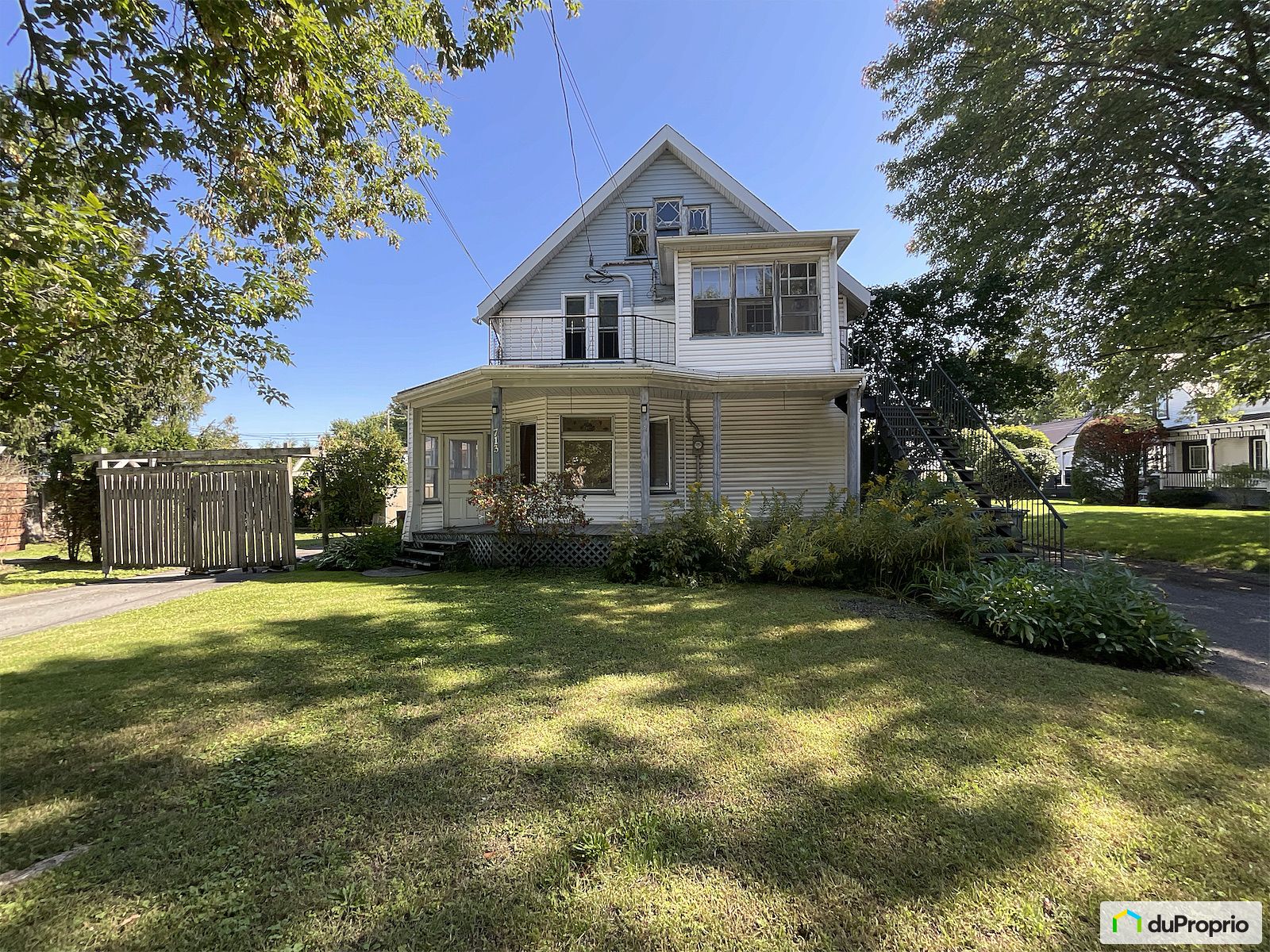 713 Rue Claude De Ramezay — photo 3
