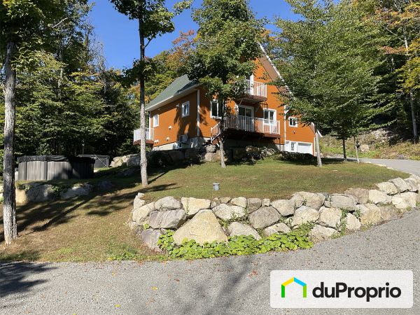 570, chemin du Mont-Rolland, St-Hippolyte à vendre