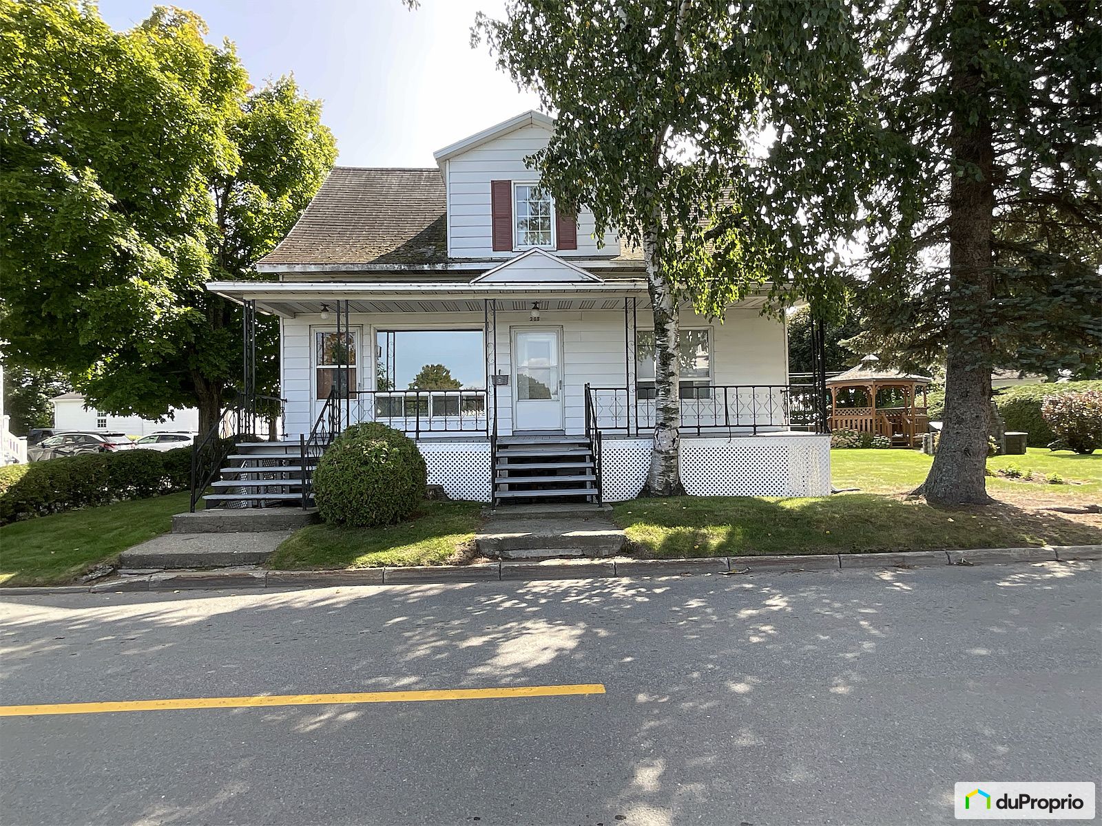 208 Rue Saint Ignace — photo 1