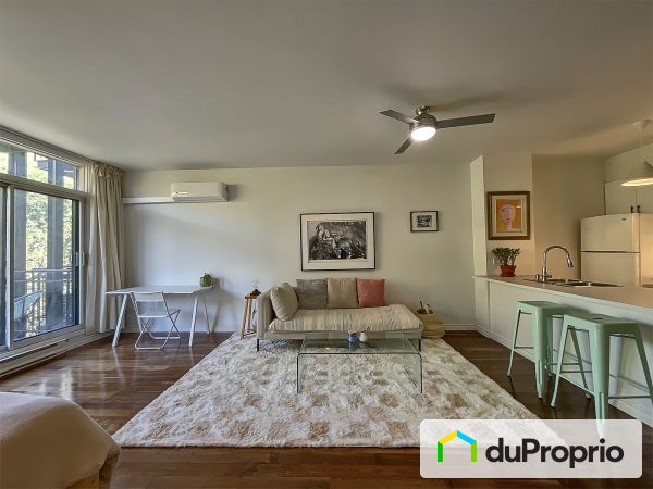 Salon - 5-2546, rue Bennett, Mercier / Hochelaga / Maisonneuve à vendre