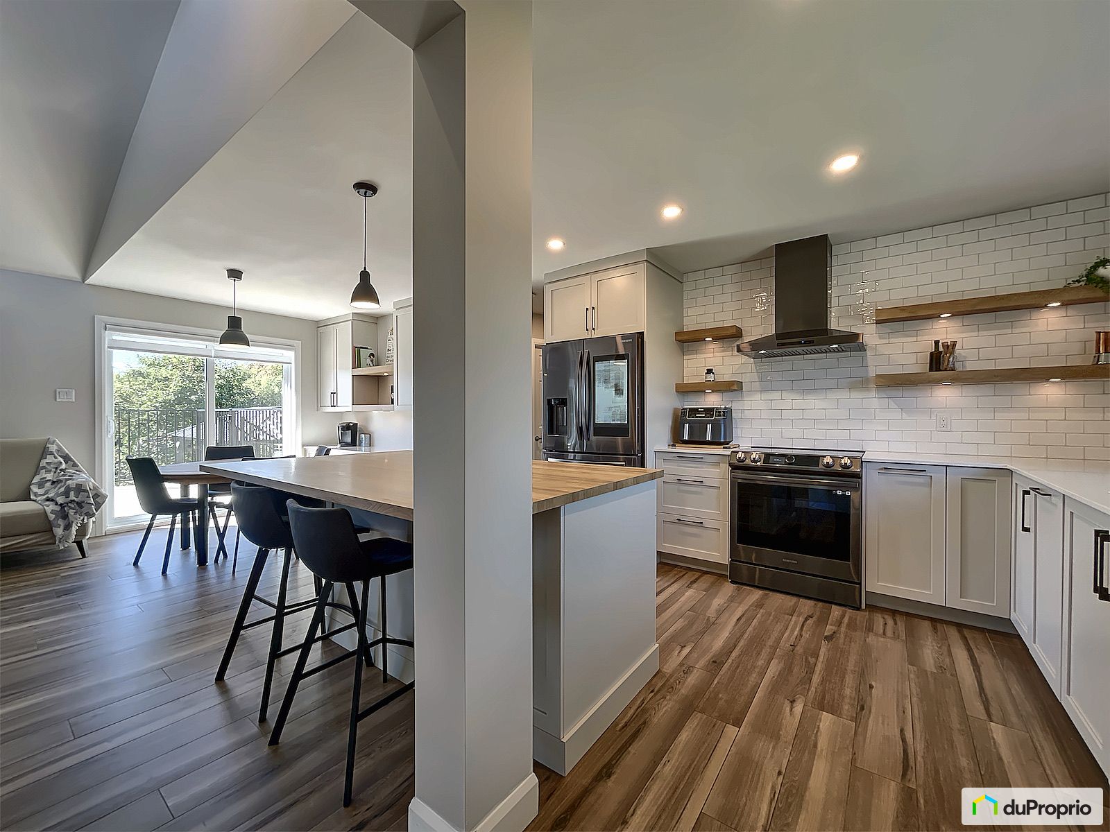 1117 Rue Des Pres — photo 3