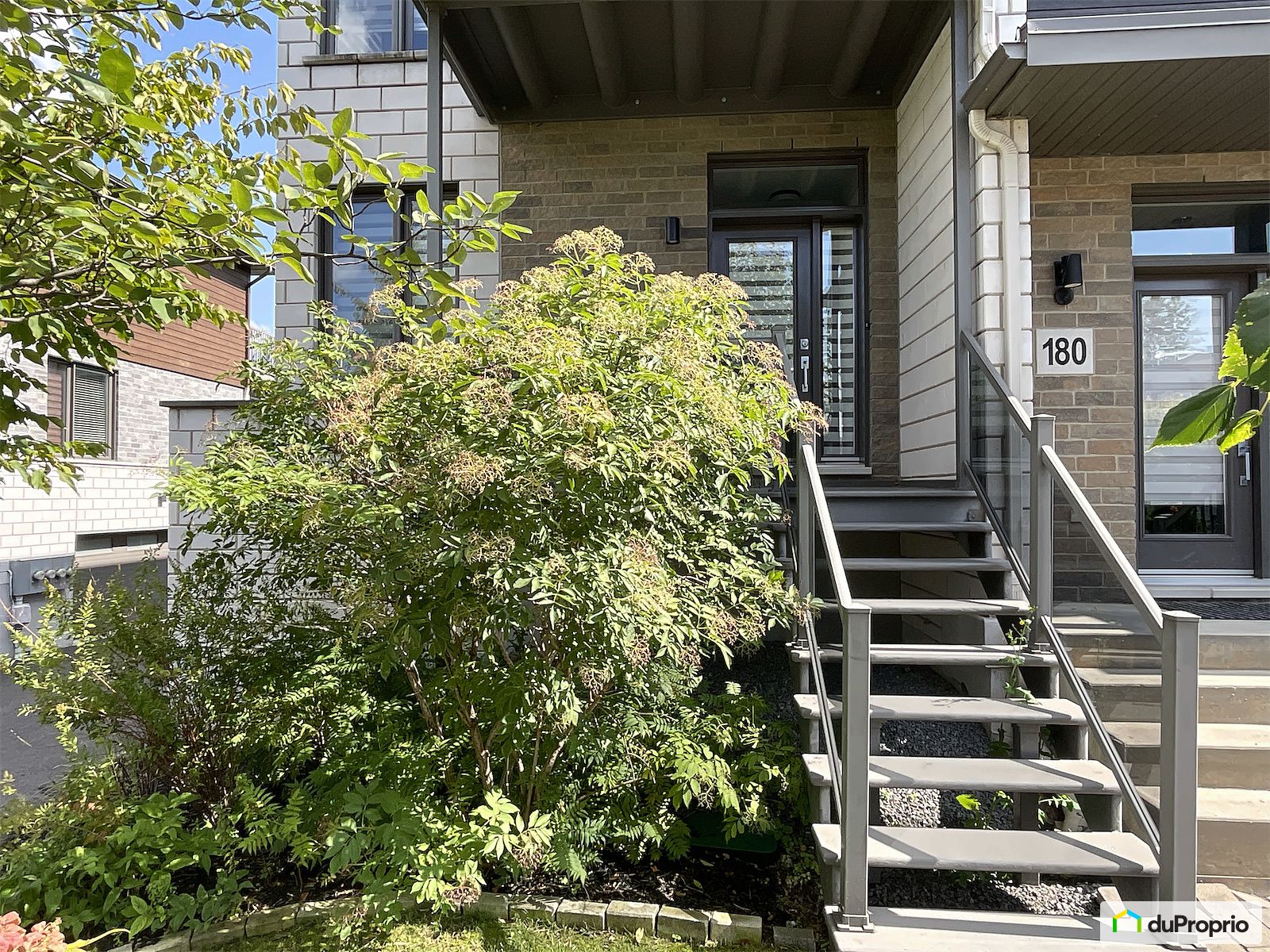 170 Rue Du Damier Argente — photo 3