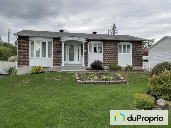 4510, rue Jasmin, Longueuil (St-Hubert) à vendre
