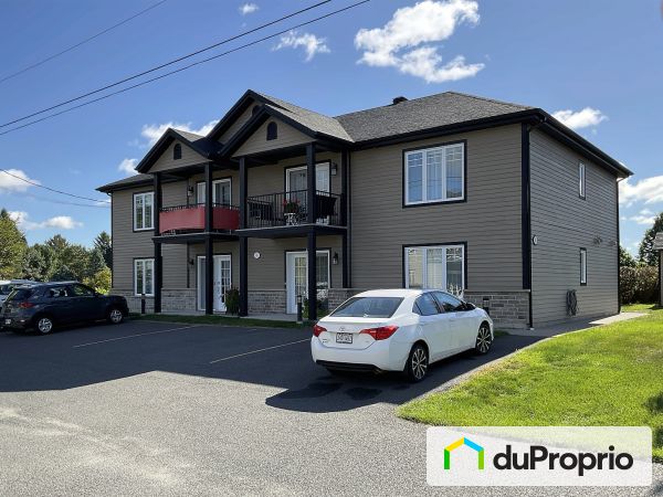 4-56 rue des Berges, Victoriaville for sale