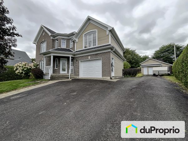 6278-6280, rue du Romarin, St-Émile à vendre