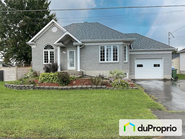 133 7e Rue, St-Zotique for sale