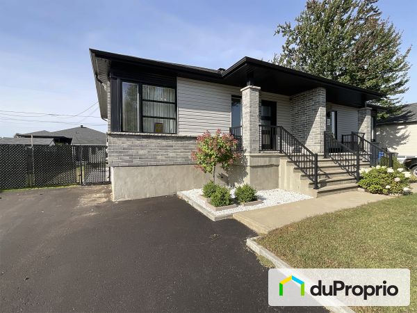 334 rue de la Source, Nicolet for sale