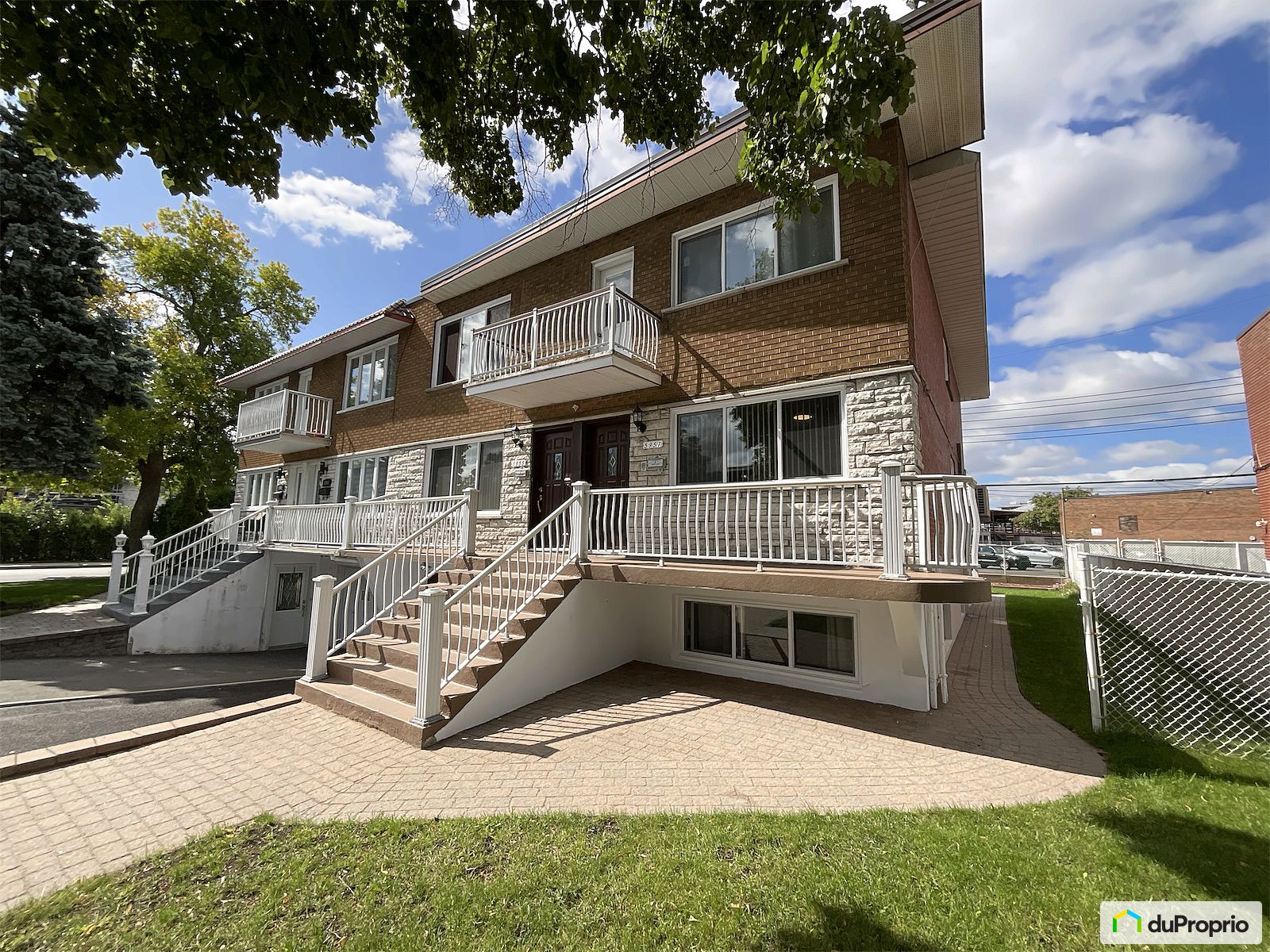 5957 Rue De Bellefeuille — photo 3