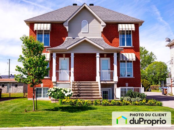535-537-539 rue des Sources, Ste-Anne-Des-Plaines for sale