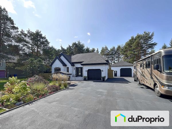 4571, rue Louis-Dupuis, ND-Du-Mont-Carmel à vendre