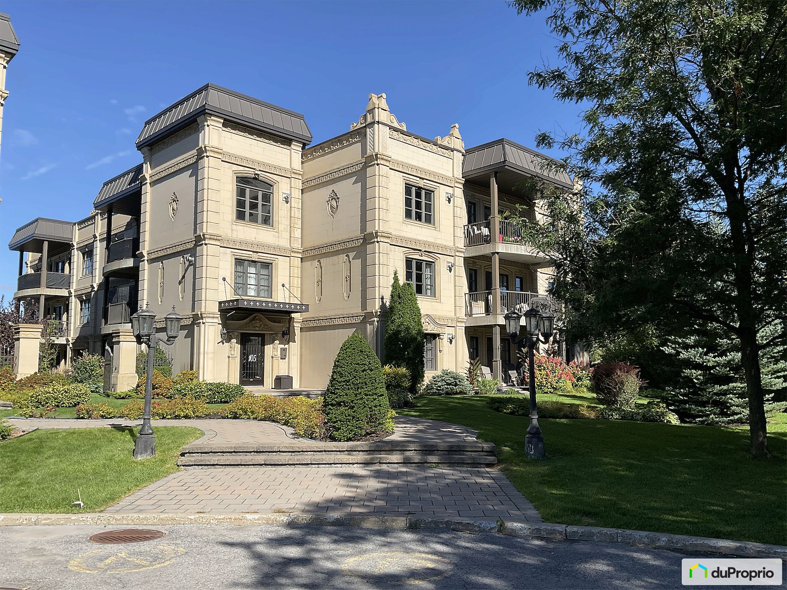 304 105 Rue Des Manoirs — photo 3