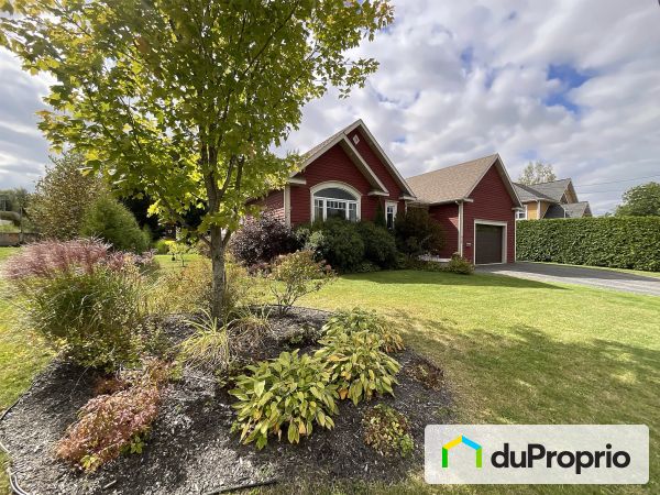 636, rue des Cèdres, Coaticook à vendre